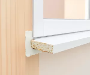 Jak zamontować parapet wewnętrzny